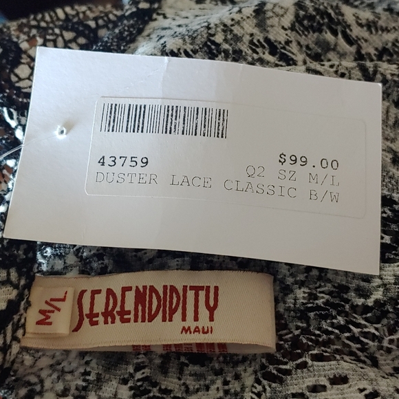 SERENDIPITY Maui Long Lace Vest in Black and White - Picture 4 of 6